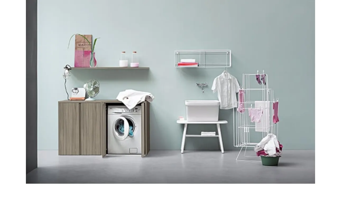 Mobile da Lavanderia in olmo grey e laccato opaco bianco Acqua e Sapone Lavanderia 03 di Birex