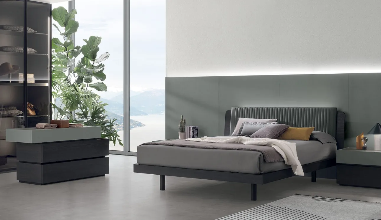 Letto con testiera rivestita in ecopelle Roxy di Tomasella