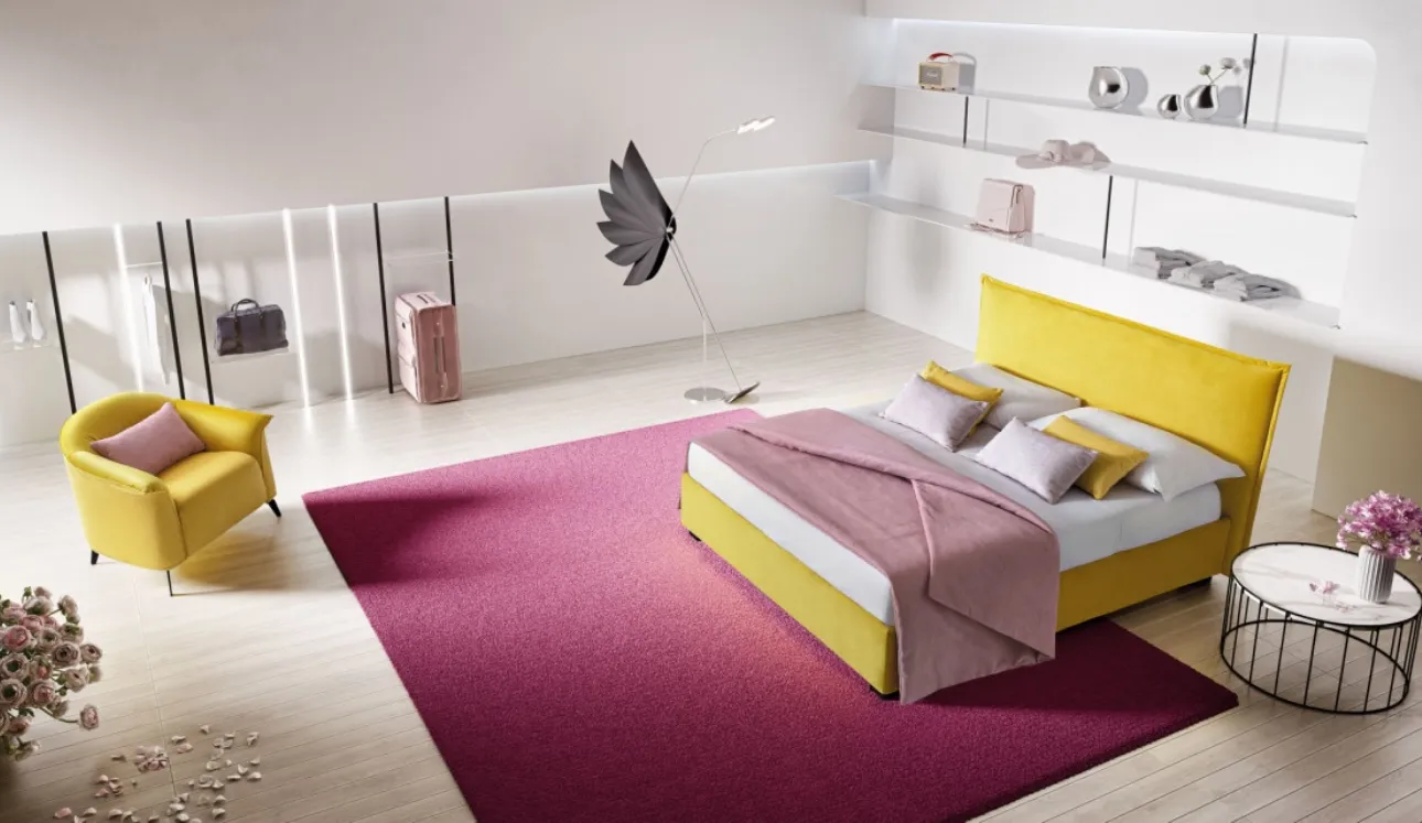 Letto in tessuto imbottito con testiera Silene di Le Comfort