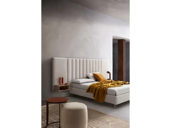 Letto Tile in tessuto imbottito di Le Comfort