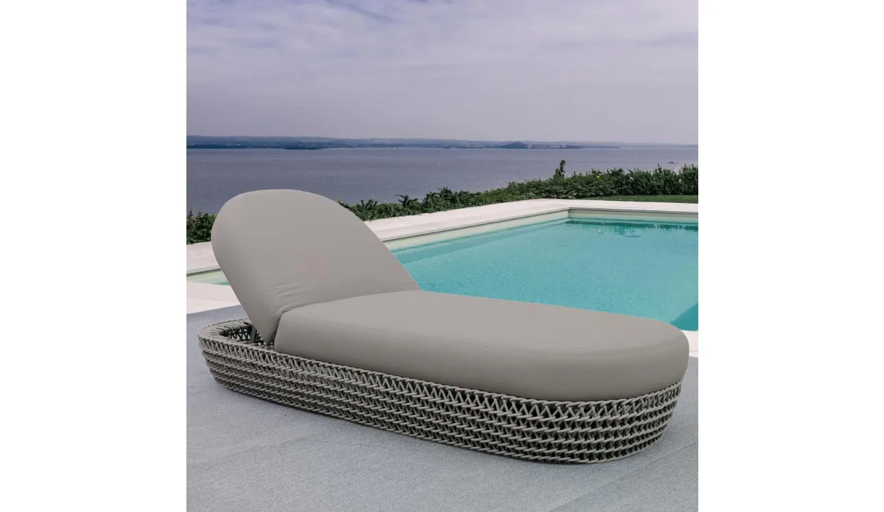 Lettino Couch in tessuto con struttura in alluminio rivestito con corda intrecciata di La Seggiola